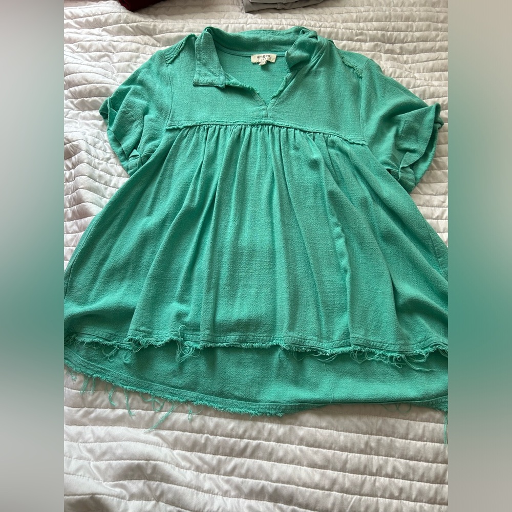 Super cute boutique shirt size M